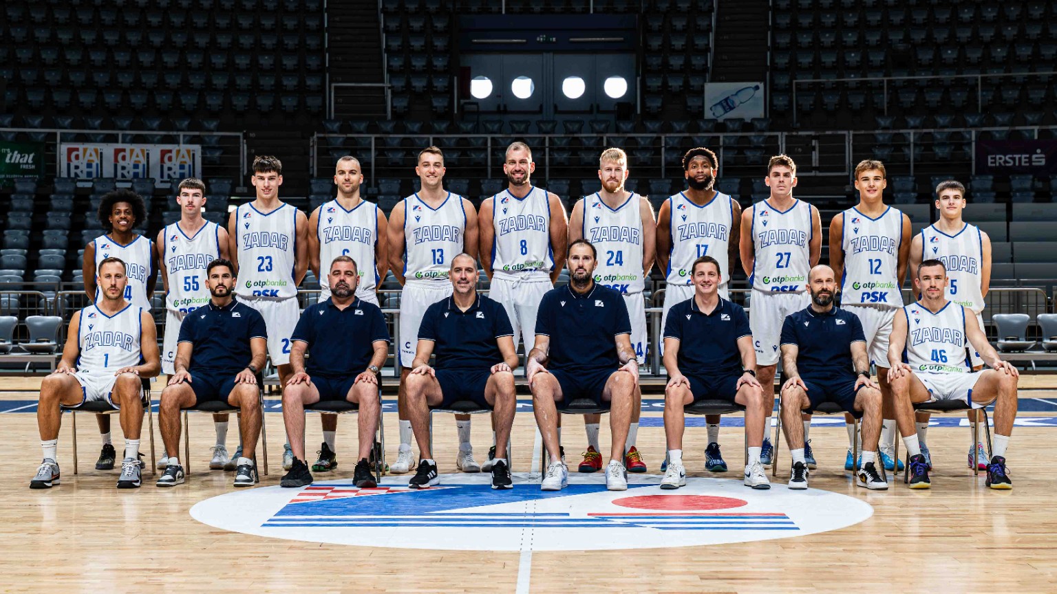 Ekipna fotografija — Seniori KK Zadar — igrači i stručni stožer